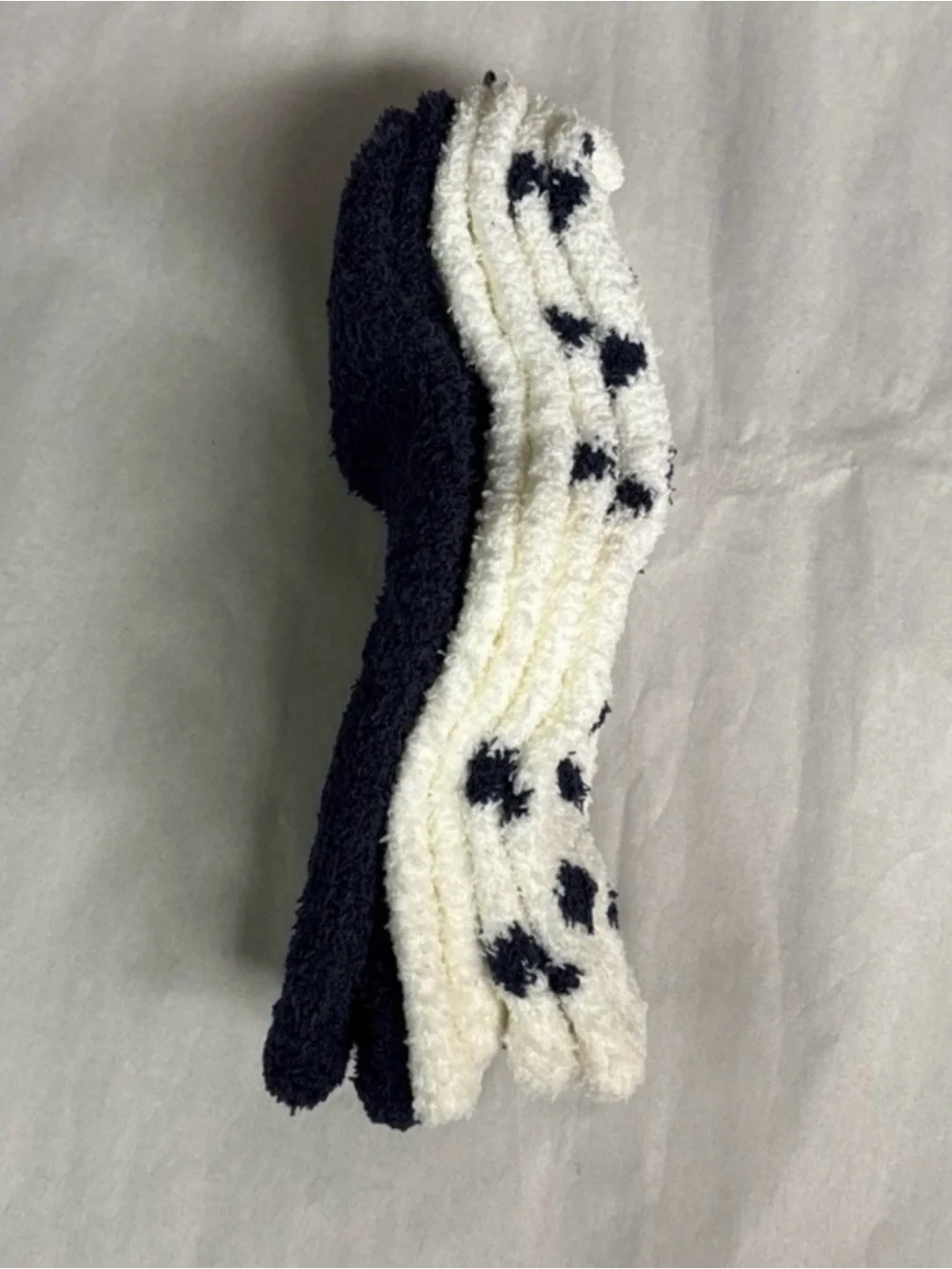 New Halston Socks Women’s 3 Pair Ultra Warm Fuzzy Cozy Plush Socks Casual Soft